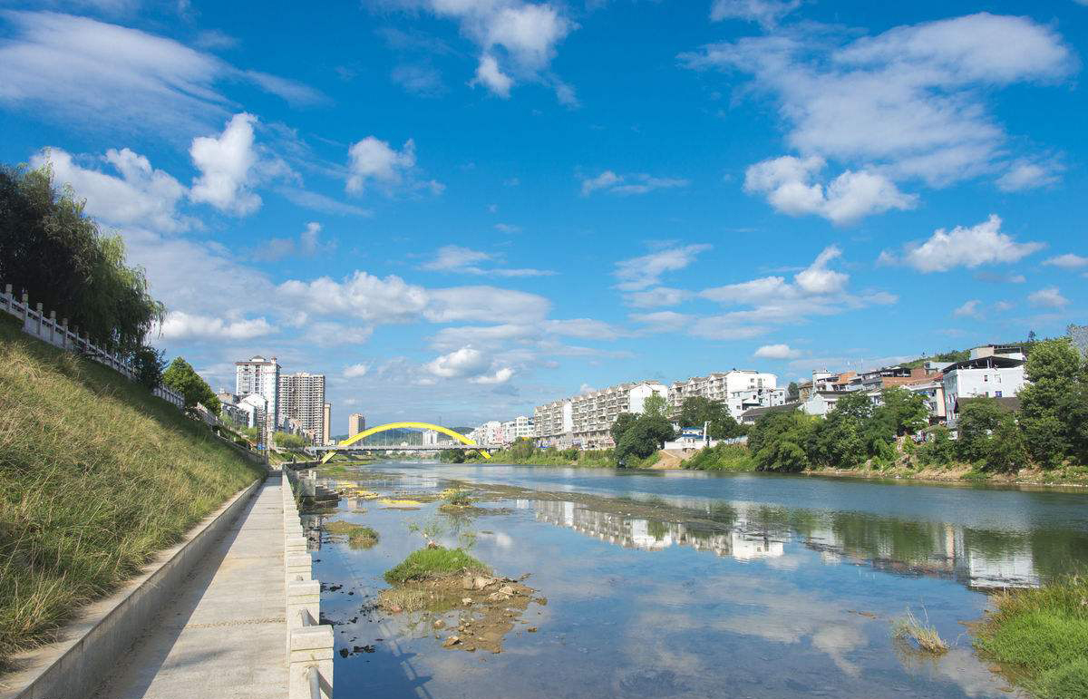 申請地質(zhì)災害治理工程施工資質(zhì)需要哪些技術裝備和設施？